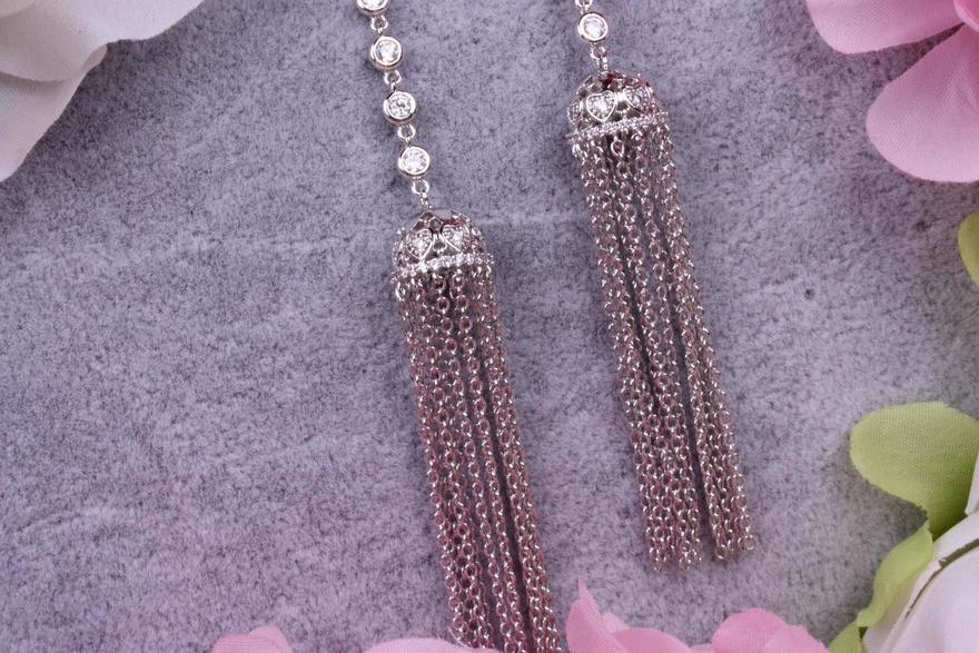 Серьги Иллюзион с цирконами из Посеребренная бижутерия от  3