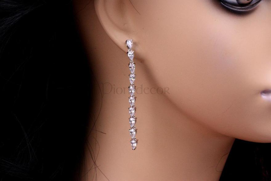 Длинные капельки с цирконами из Посеребренная бижутерия от  2