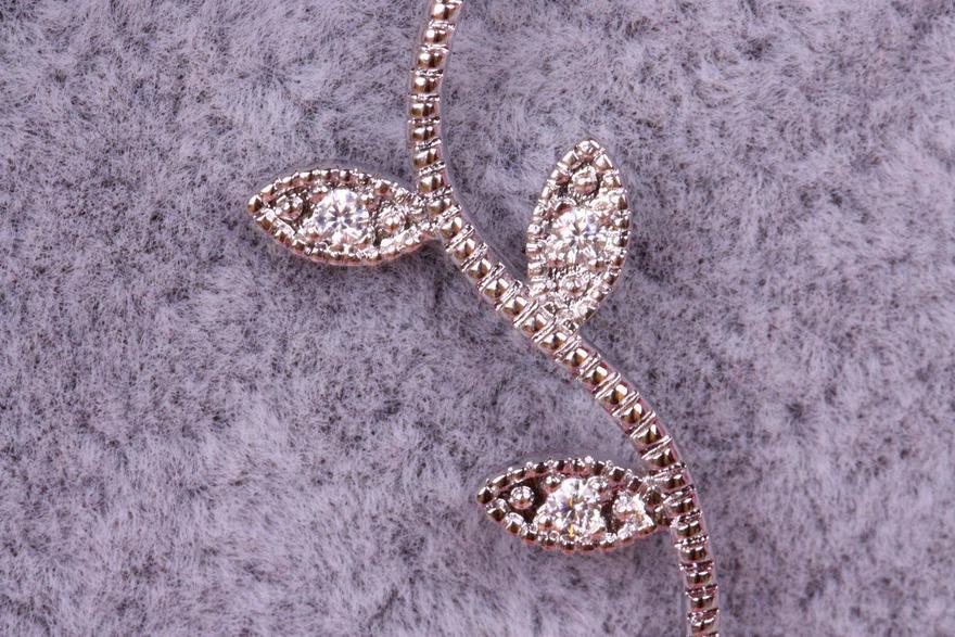 Серьги с цирконами Веточки из Посеребренная бижутерия от  6