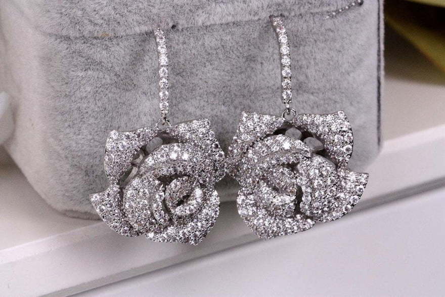 Цирконовые серьги Carmen из Цирконий от  3