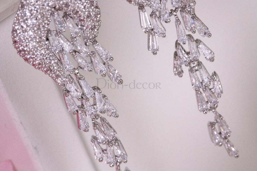 Серьги с цирконами Claudia из Посеребренная бижутерия от  4