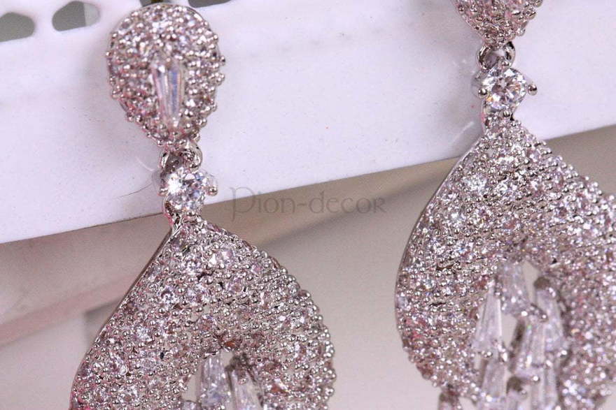 Серьги с цирконами Claudia из Посеребренная бижутерия от  5