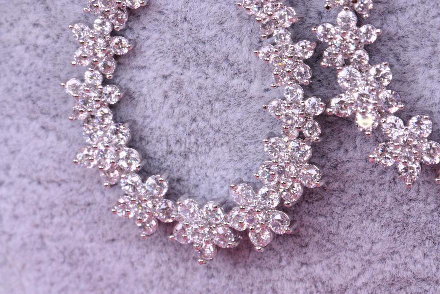 Серьги с цирконами Sindy из Посеребренная бижутерия от  6