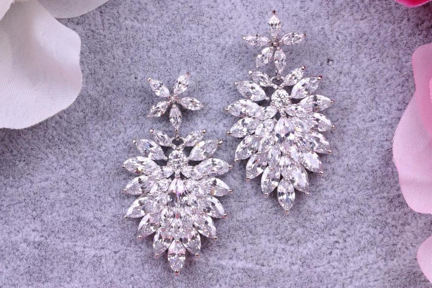 Серьги с цирконами Geremia из Посеребренная бижутерия от  3