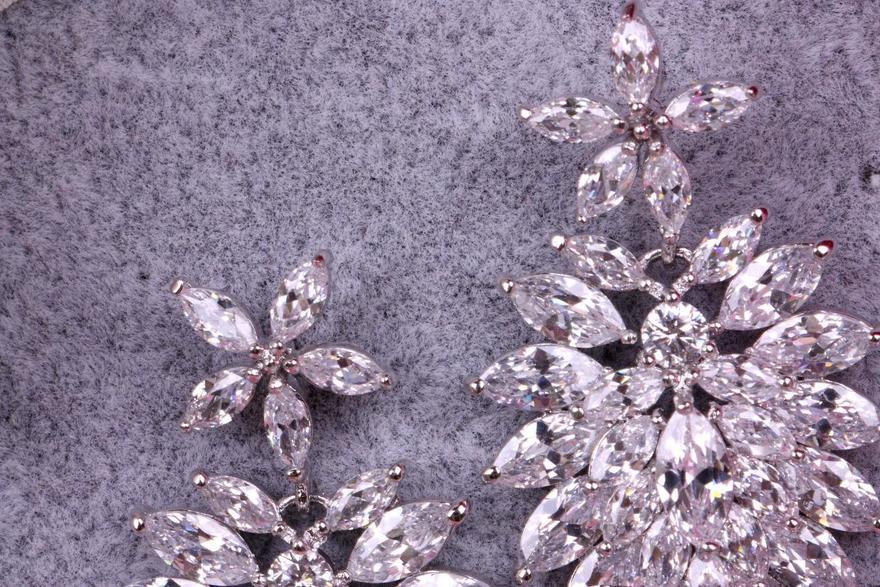 Серьги с цирконами Geremia из Посеребренная бижутерия от  4