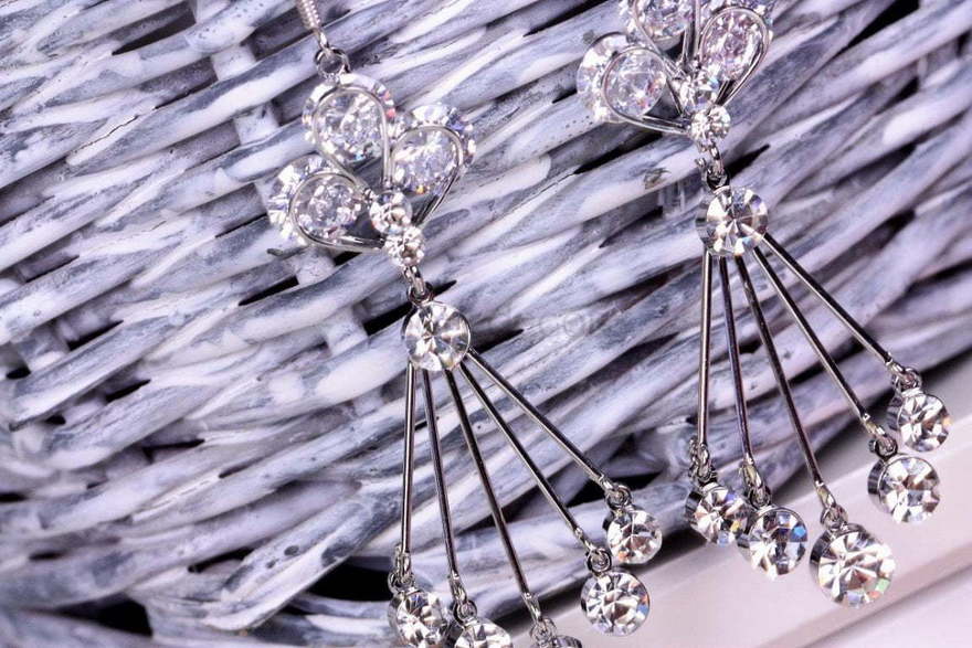 Серьги с цирконами Lili из Посеребренная бижутерия от  2