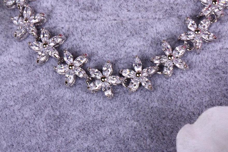 Браслет с цирконами Flowers из Посеребренная бижутерия от  3