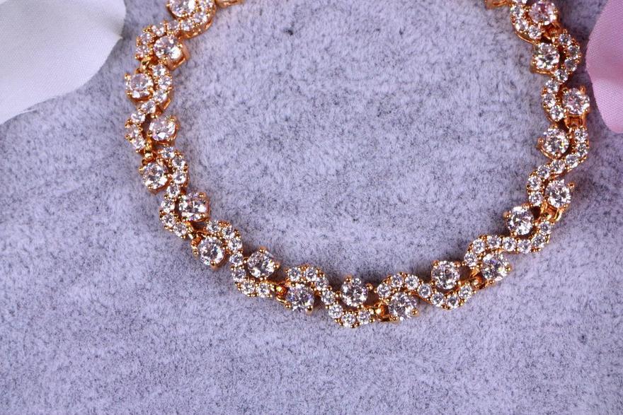 Браслет Brilliant с цирконами из Позолоченная бижутерия от  3