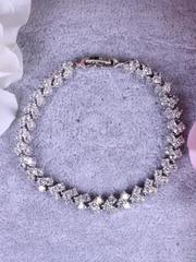 Браслет Сияющий с цирконами из Посеребренная бижутерия от  1