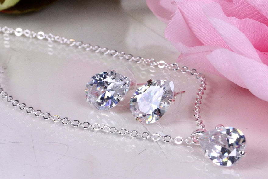 Серьги и кулон с цирконами Rain из Посеребренная бижутерия от  4