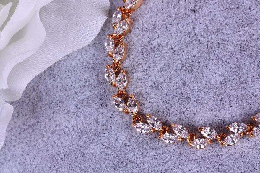 Браслет с цирконами gold из Позолоченная бижутерия от  5