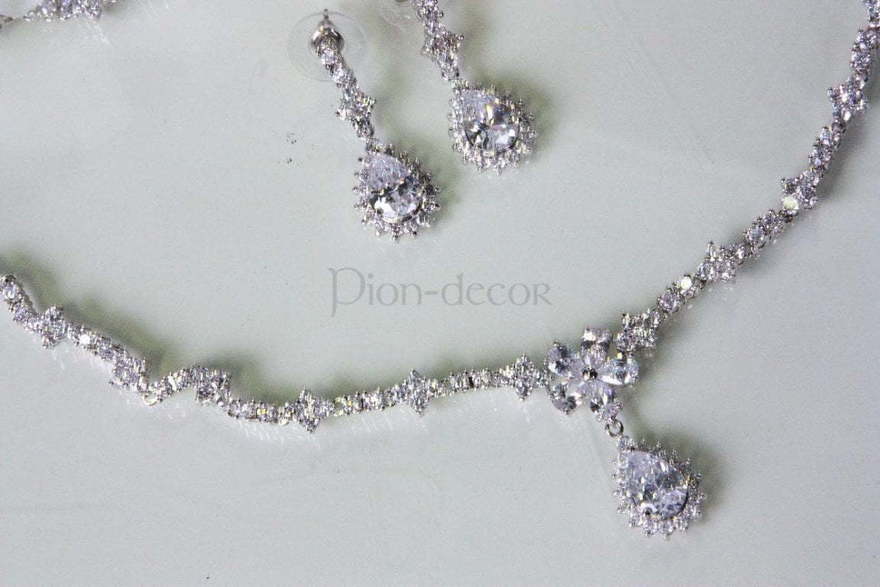 Комплект с цирконами Regina из Посеребренная бижутерия от  2