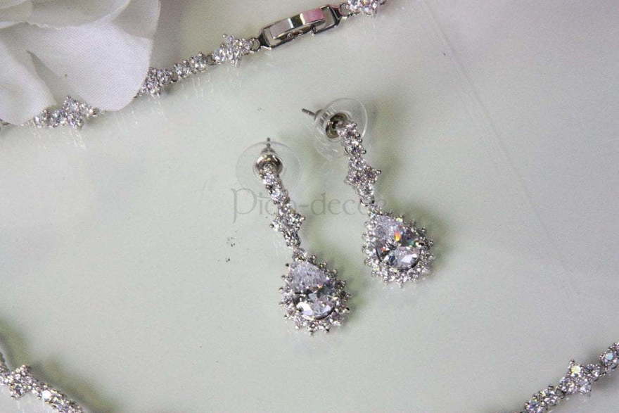 Комплект с цирконами Regina из Посеребренная бижутерия от  3