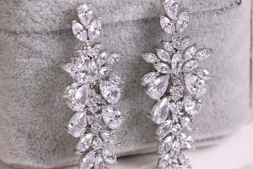 Серьги с цирконами Josefa из Посеребренная бижутерия от  3