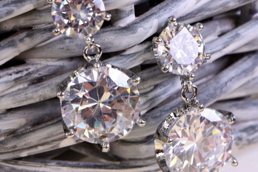 Серьги Isabella с цирконами из Посеребренная бижутерия от  2