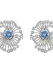 Роскошные серьги с бриллиантами и голубыми топазами AOG-DE-0021 из Белое золото от Ювелирный салон Art of glow 1