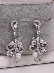 Цирконовые серьги с жемчугом Rosia из Посеребренная бижутерия, Цирконий от  1