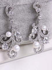 Цирконовые серьги с жемчугом Rosia из Посеребренная бижутерия, Цирконий от  2