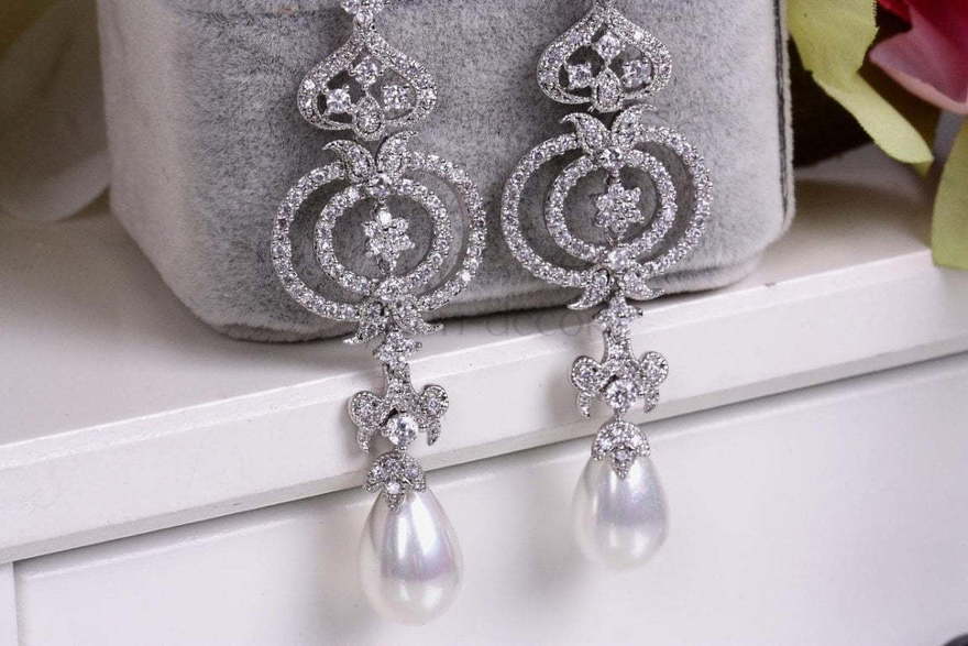 Серьги с жемчугом и цирконами Ana из Посеребренная бижутерия от  2