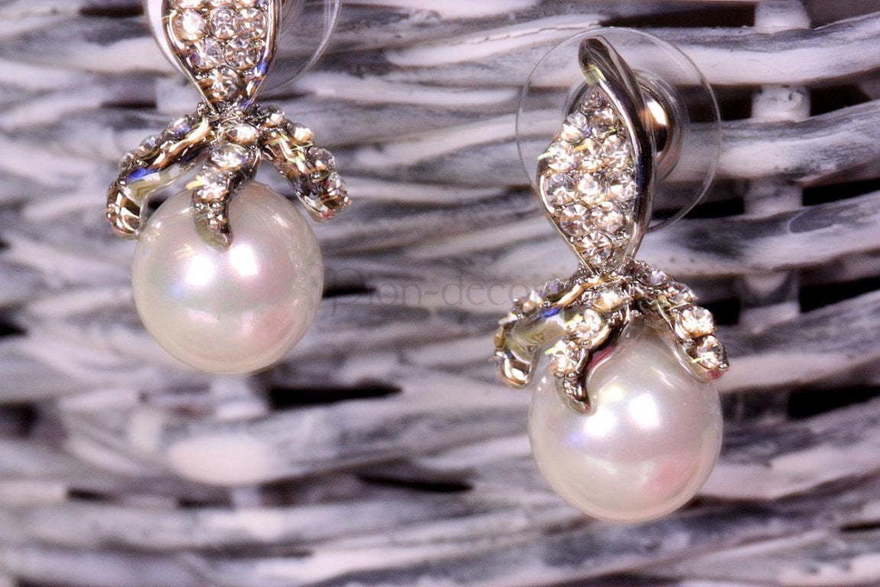 Серьги с цирконами Лилия из Посеребренная бижутерия от  2