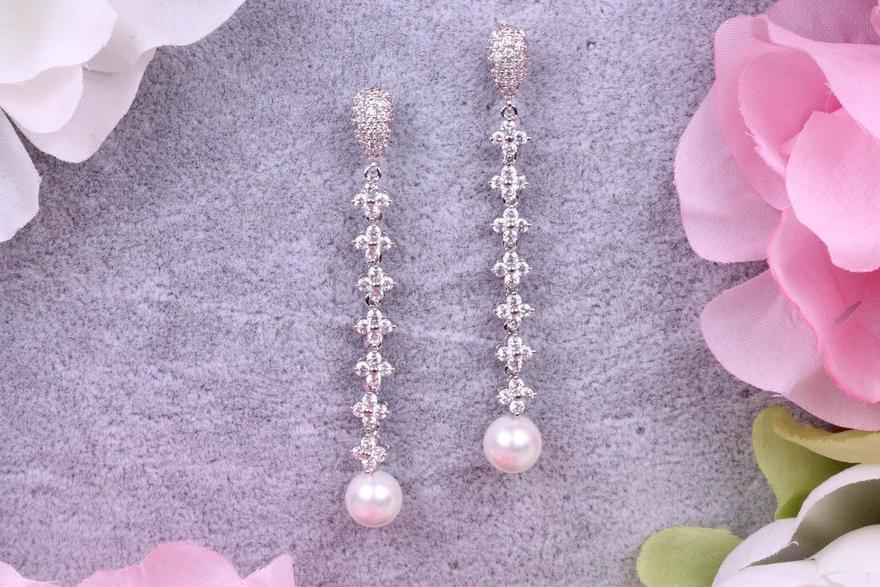 Серьги Жемчуга с цирконами из Посеребренная бижутерия от  3