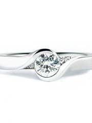 Стильное помолвочное кольцо с крупным бриллиантом AOG-ER-0092 из Белое золото от Ювелирный салон Art of glow 1