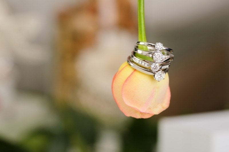 Роскошное помолвочное кольцо с крупным бриллиантом AOG-CER-104-8 из Белое золото от Ювелирный салон Art of glow 2